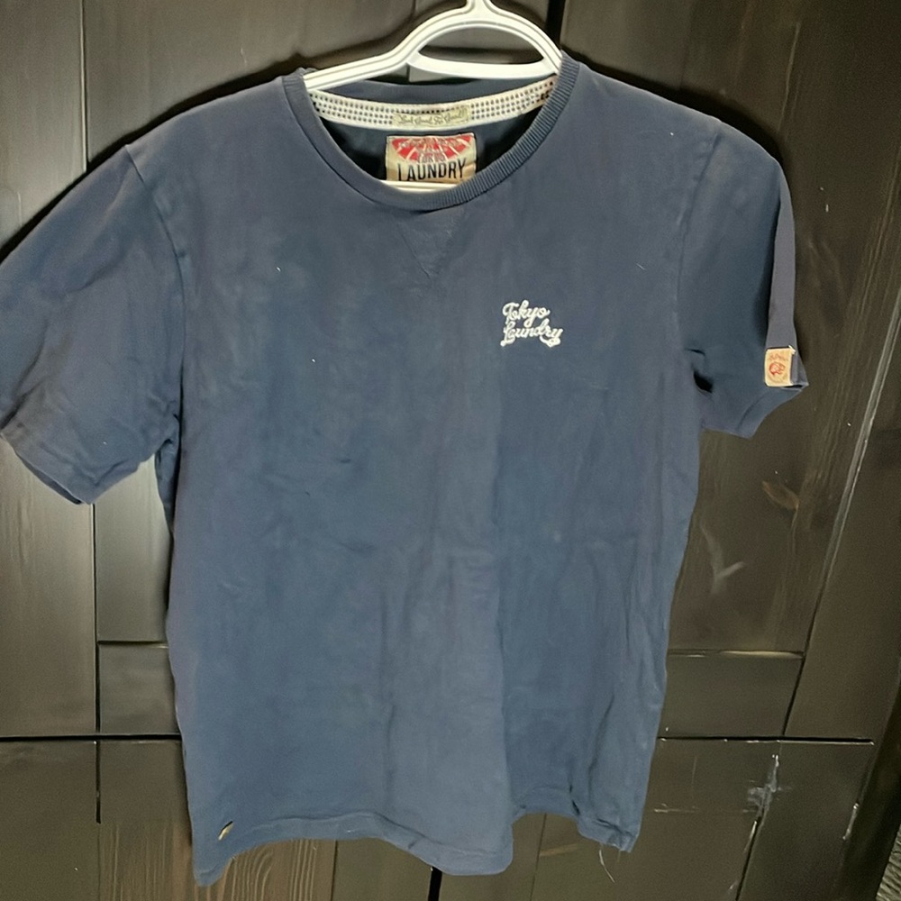 Tokyo Laundry  Men’s Blue  T-Shirt Size Medium
